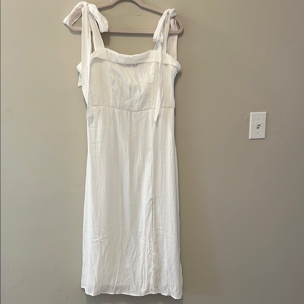 Chic White Dress with Tie Straps